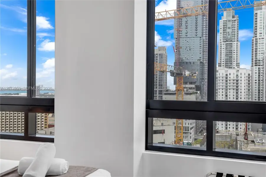 Condo located in Miami, FL showcasing its design and architecture (Image 2). Condo located in Miami, FL showcasing its design and architecture (Image 2).
