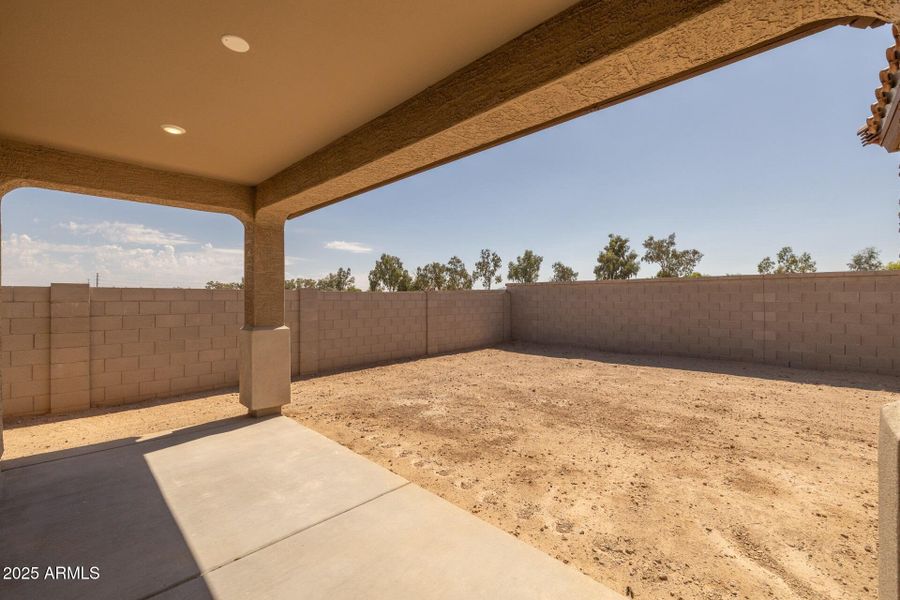 34)BACKYARD 34)BACKYARD