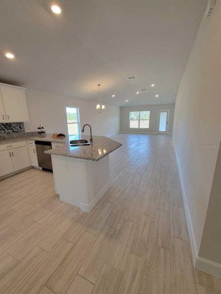 Image 16 of a home in Ocala Crossings South. Image 16 of a home in Ocala Crossings South.