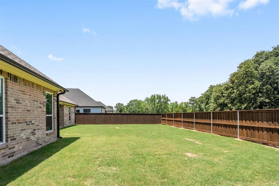 Exterior details and patio area of a home in , Mabank (Image 26).