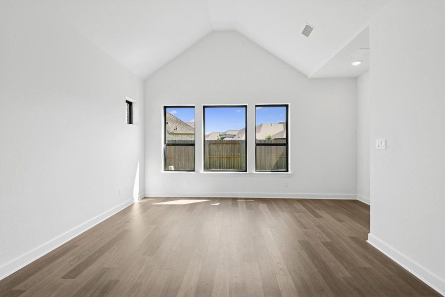 Spacious, unfurnished interior of a new home in Riceland 60’ Homesites, Mont Belvieu (Image 27). Spacious, unfurnished interior of a new home in Riceland 60’ Homesites, Mont Belvieu (Image 27).