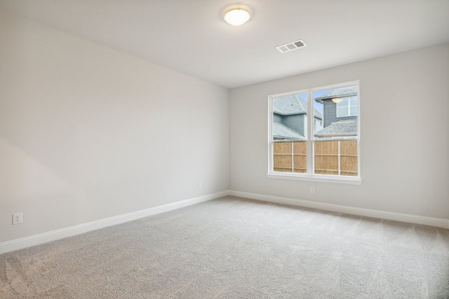 Representative unfurnished interior of a home built from the Luna by Megatel Homes in Sicily, Princeton (Image 9).