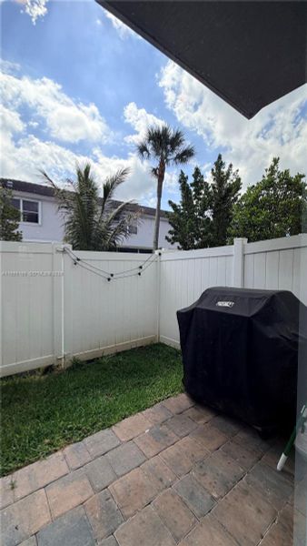 Exterior details and patio area of a home in , Pembroke Pines (Image 2). Exterior details and patio area of a home in , Pembroke Pines (Image 2).