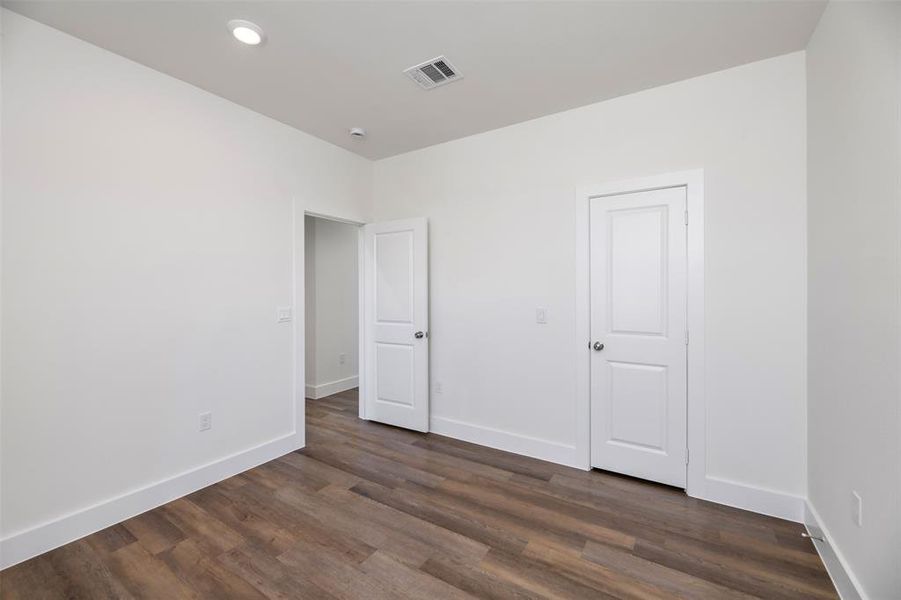 Spacious, unfurnished interior of a new home in , Princeton (Image 32).
