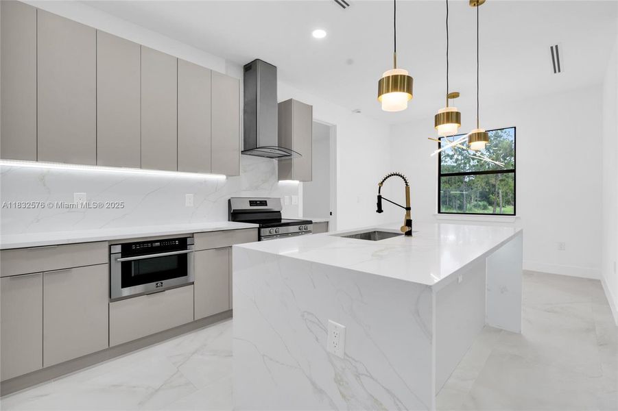 Furnished interior view inside a new home in , Lehigh Acres (Image 19).
