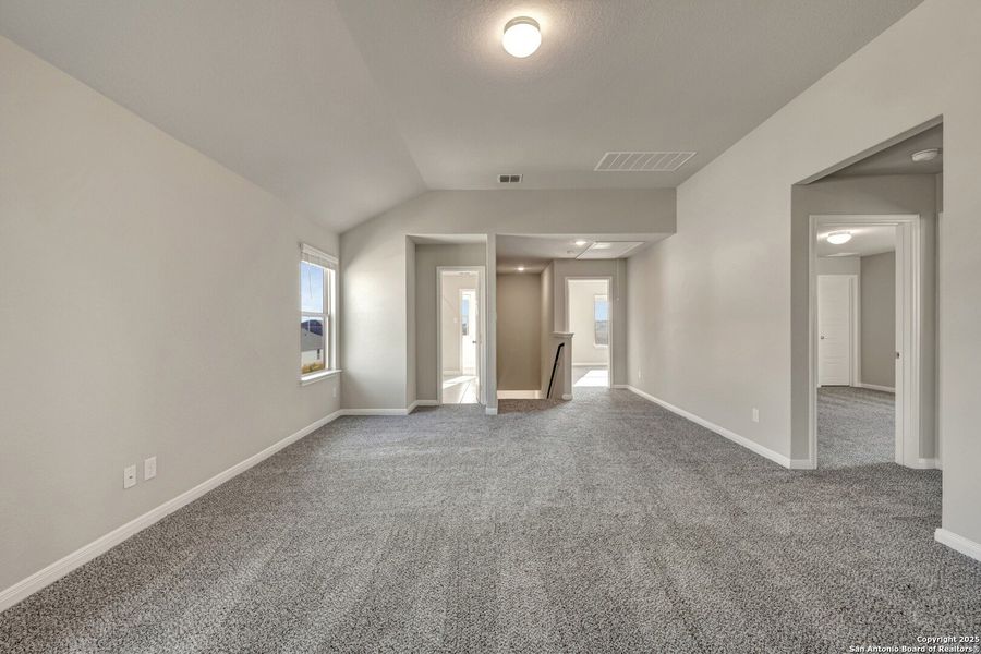Spacious, unfurnished interior of a new home in Park Place, New Braunfels (Image 28). Spacious, unfurnished interior of a new home in Park Place, New Braunfels (Image 28).