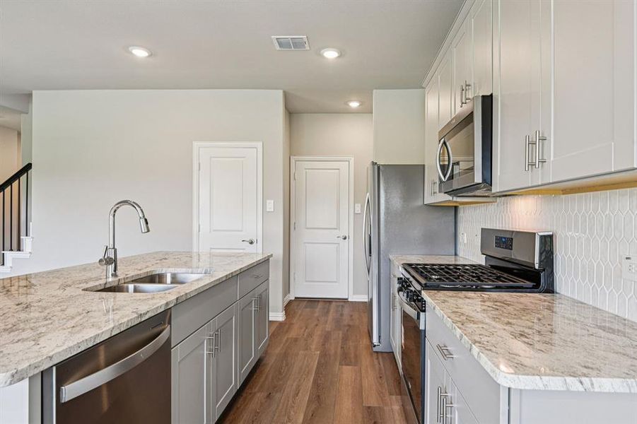 Photo is not of the actual home, but is an inspirational photo of builder’s model home and may depict options, furnishings, and/or decorator features that are not included. Photo is not of the actual home, but is an inspirational photo of builder’s model home and may depict options, furnishings, and/or decorator features that are not included.