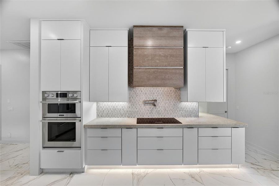 Furnished interior view inside a new home in , Punta Gorda (Image 10). Furnished interior view inside a new home in , Punta Gorda (Image 10).