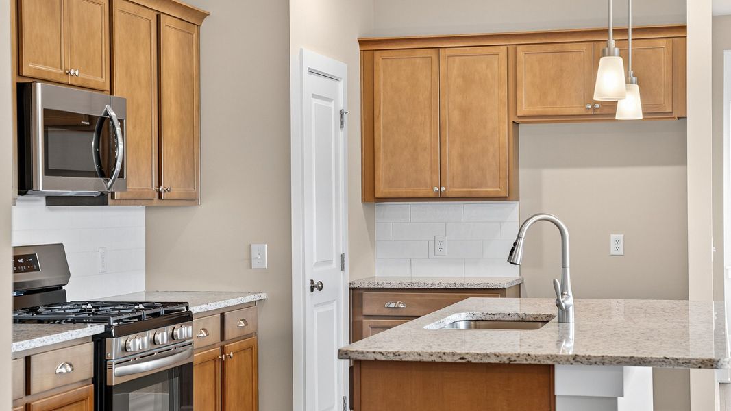 Furnished interior view inside a new home in McClure Farms, Columbia (Image 15).