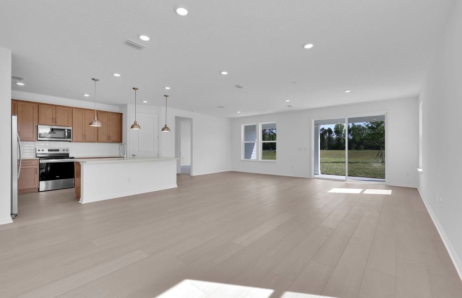 Spacious, unfurnished interior of a new home in Fiddler's Cove, Kingsland (Image 22).