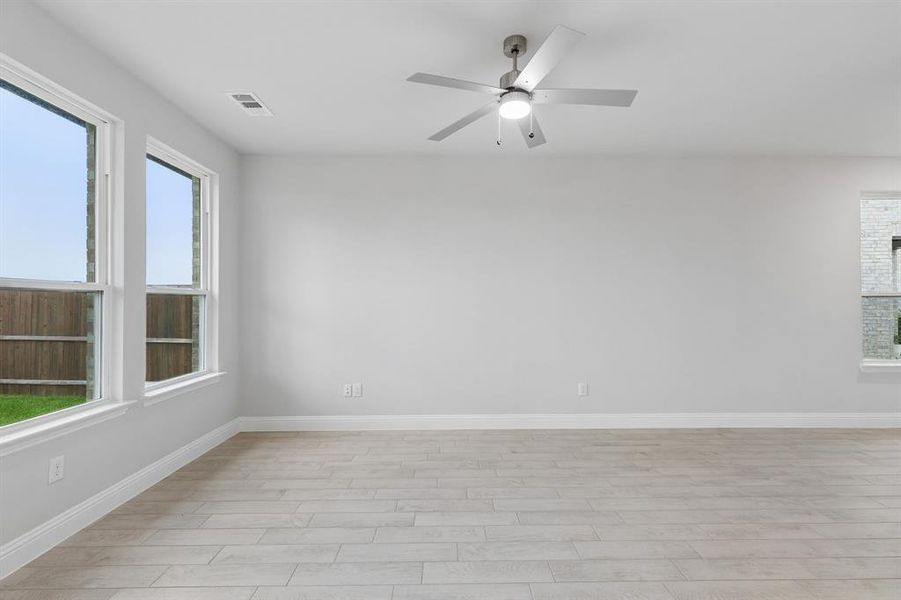 Spacious, unfurnished interior of a new home in Santorini, Seagoville (Image 14). Spacious, unfurnished interior of a new home in Santorini, Seagoville (Image 14).