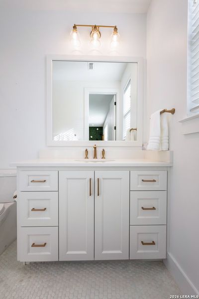 Furnished interior view inside a new home in , Bulverde (Image 11).