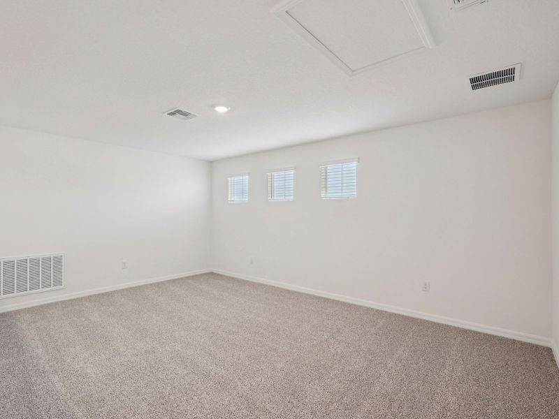 Spacious, unfurnished interior of a new home in Oakfield Trails - Signature Series, Parrish (Image 18). Spacious, unfurnished interior of a new home in Oakfield Trails - Signature Series, Parrish (Image 18).