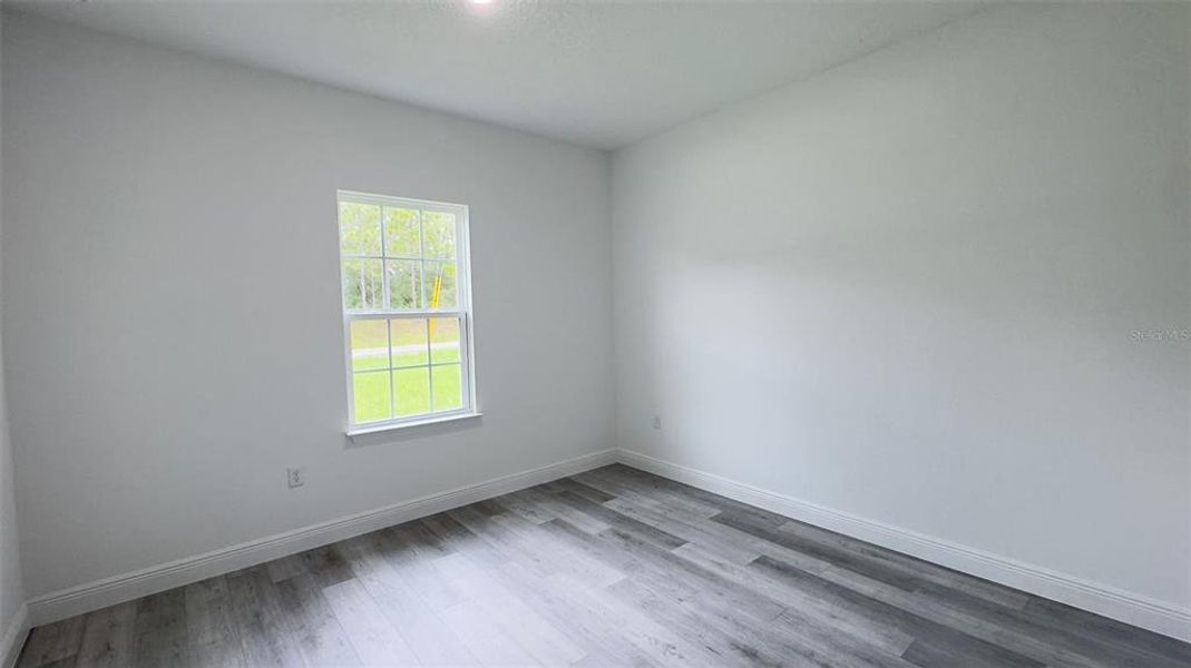 Spacious, unfurnished interior of a new home in , Citrus Springs (Image 11).