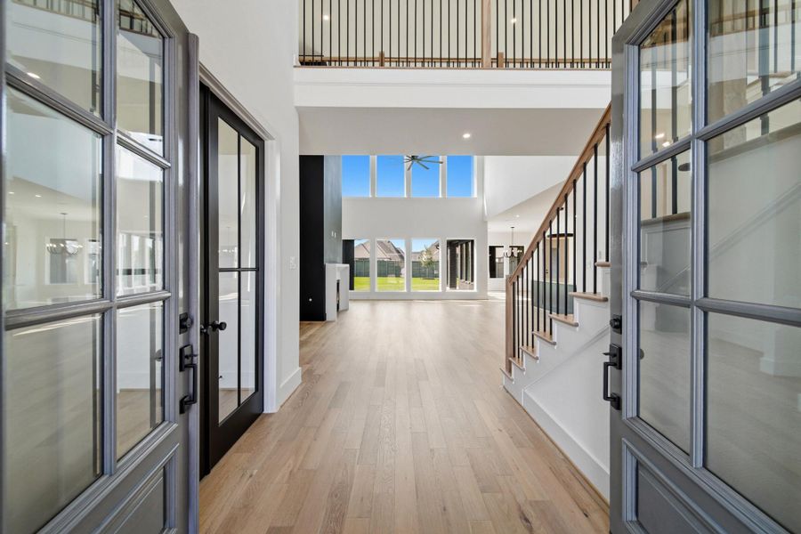 Spacious, unfurnished interior of a new home in Legacy, League City (Image 22).