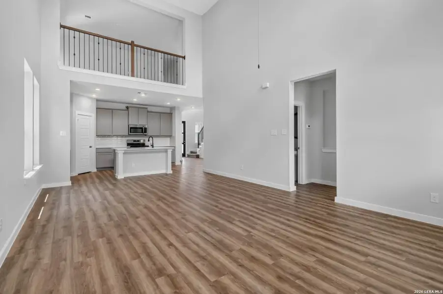 Spacious, unfurnished interior of a new home in Hickory Ridge, Elmendorf (Image 7).