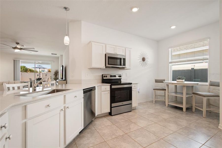 Furnished interior view inside a new home in , Winter Haven (Image 16).