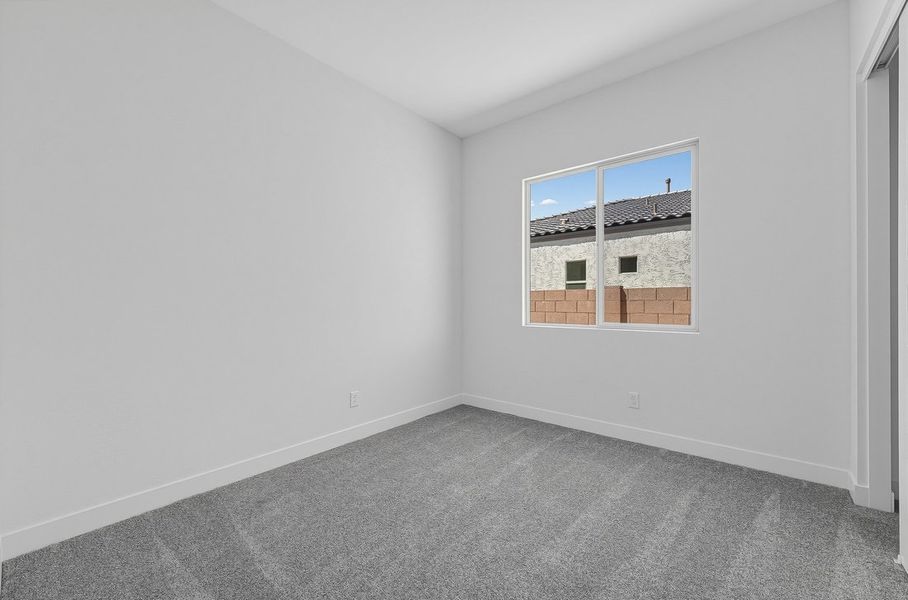 Spacious, unfurnished interior of a new home in Combs Ranch, San Tan Valley (Image 17).