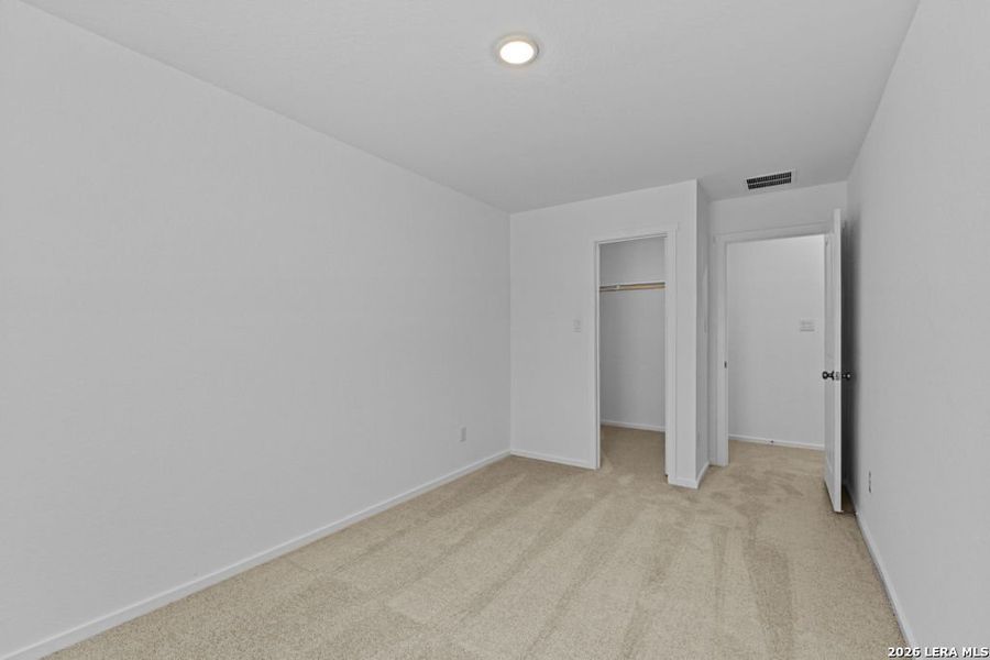 Spacious, unfurnished interior of a new home in Grace Valley, Marion (Image 33).