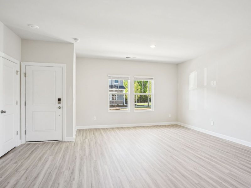 Spacious, unfurnished interior of a new home in Crossrail Station, Mooresville (Image 11).