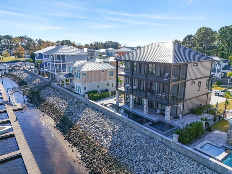 Condo located in Little River, SC showcasing its design and architecture (Image 6).