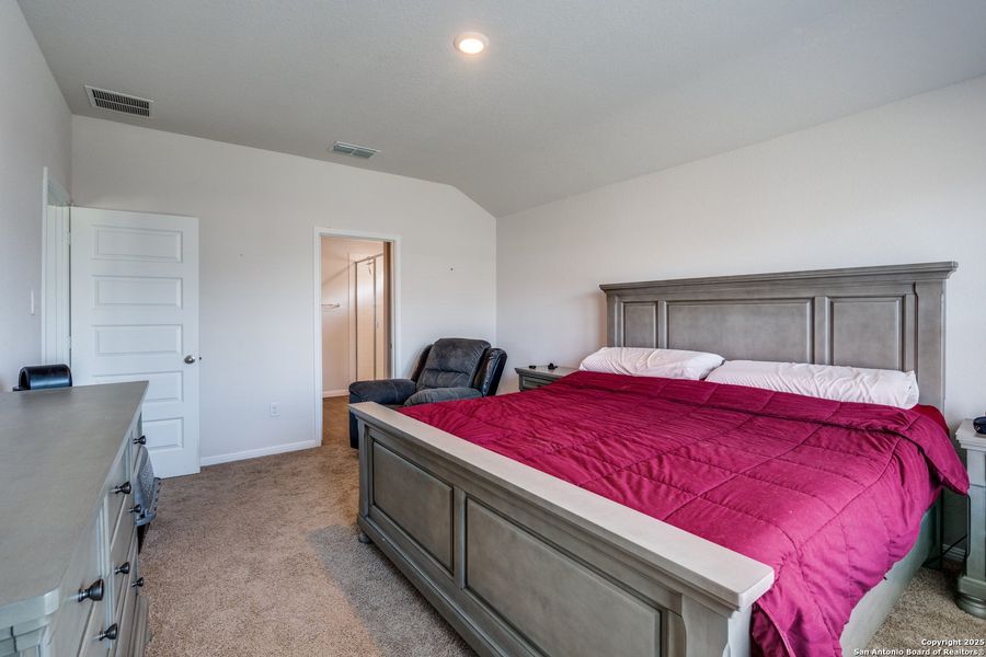 Furnished interior view inside a new home in Heather Glen, New Braunfels (Image 5). Furnished interior view inside a new home in Heather Glen, New Braunfels (Image 5).