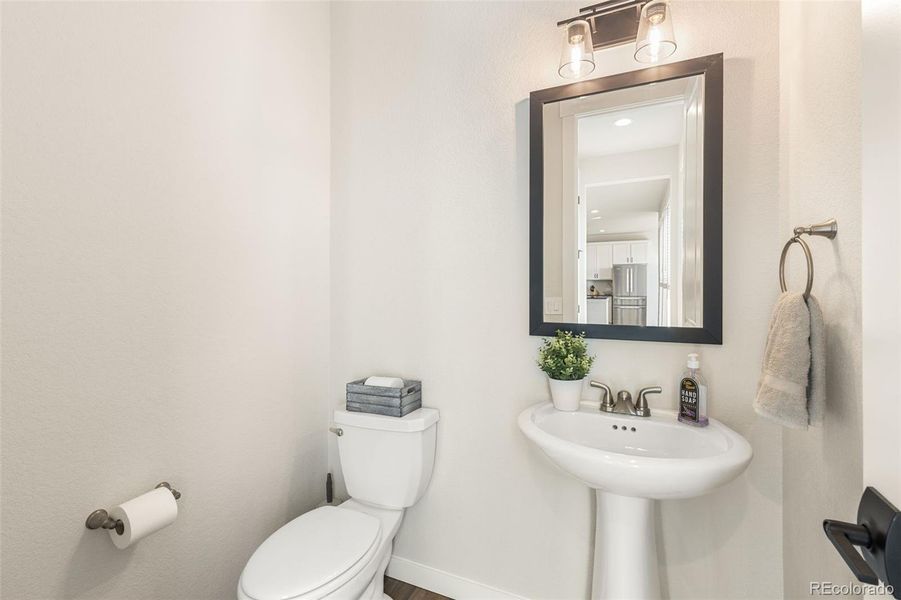 Furnished interior view inside a new home in Sterling Ranch, Colorado Springs (Image 18).