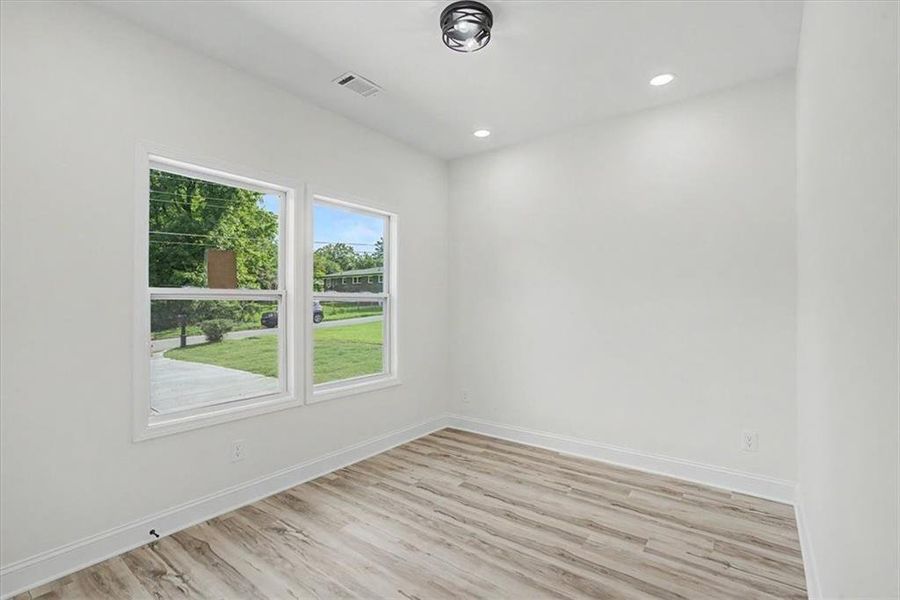 Spacious, unfurnished interior of a new home in , Forest Park (Image 33). Spacious, unfurnished interior of a new home in , Forest Park (Image 33).