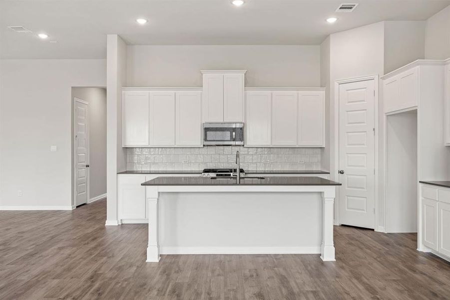 14-web-or-mls-1426-red-clover-ave