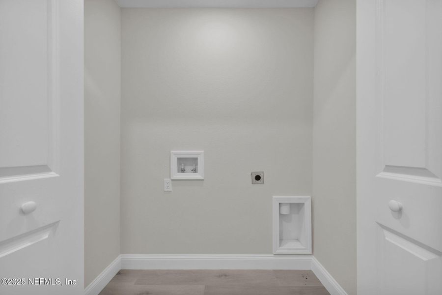 Spacious, unfurnished interior of a new home in , Jacksonville (Image 23). Spacious, unfurnished interior of a new home in , Jacksonville (Image 23).