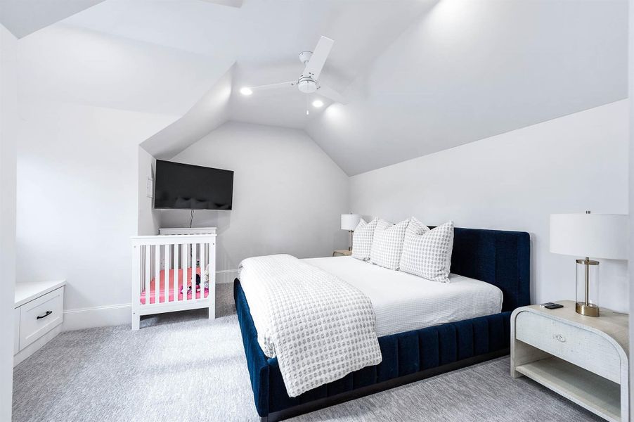 Oversized Bedroom Upstairs that could be used as a large game/room or playroom/media room!