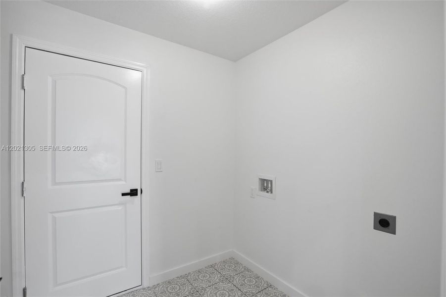Spacious, unfurnished interior of a new home in , Avon Park (Image 31). Spacious, unfurnished interior of a new home in , Avon Park (Image 31).