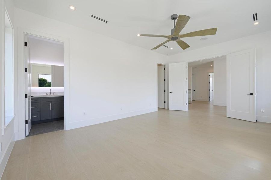 GUEST BEDROOM 2ND FLOOR