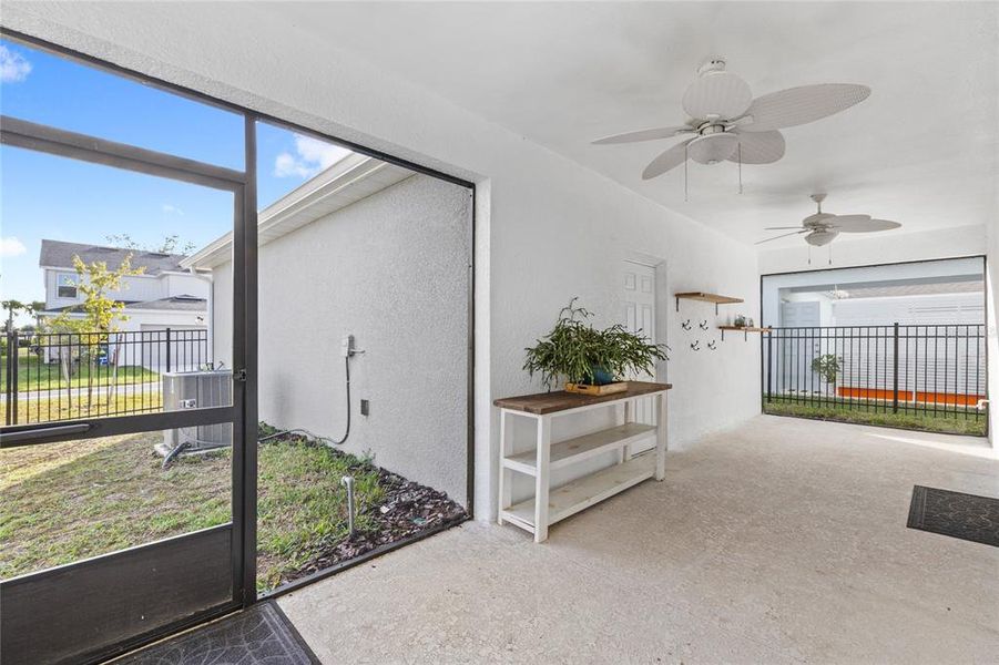 Exterior details and patio area of a home in Winding Meadows, Apopka (Image 26).