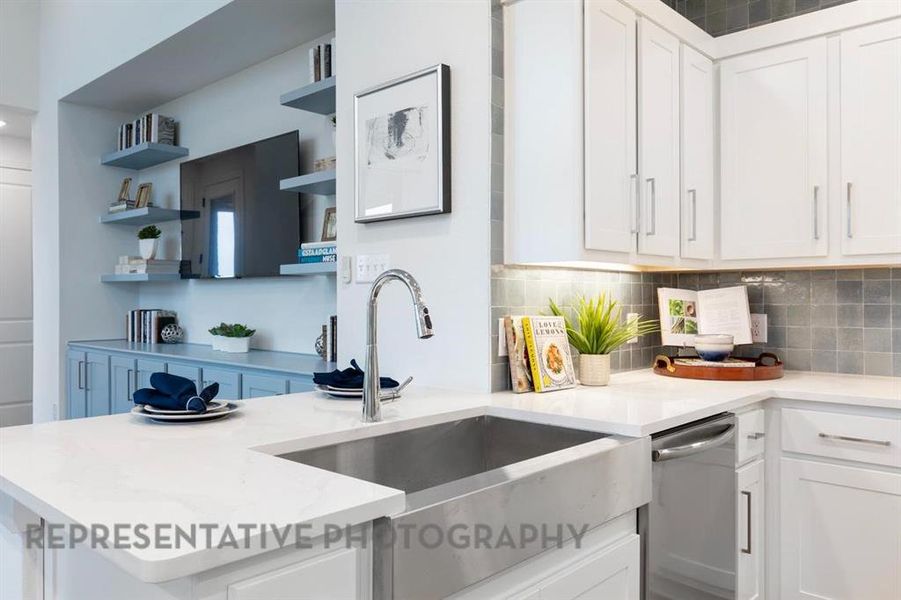 Furnished interior view inside a new home in Heritage Ranch, Sherman (Image 5).