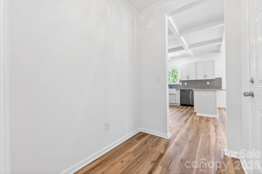 Spacious, unfurnished interior of a new home in , Shelby (Image 22).