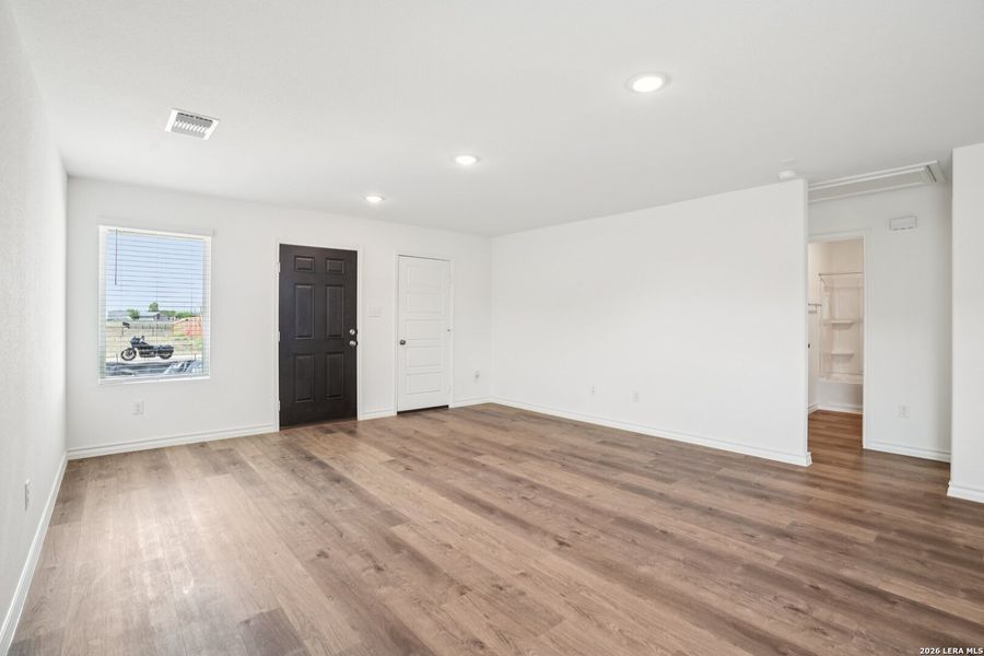 Spacious, unfurnished interior of a new home in , New Braunfels (Image 25). Spacious, unfurnished interior of a new home in , New Braunfels (Image 25).