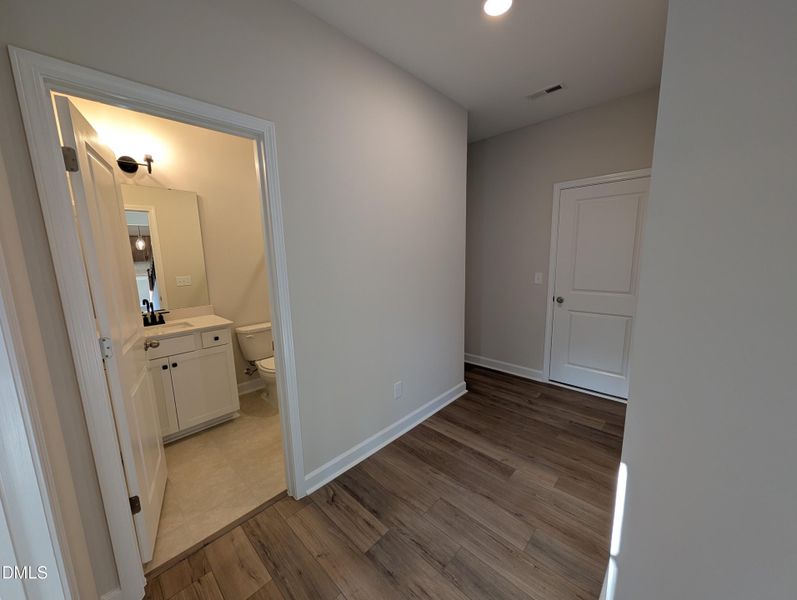 PXL_20260421_223125331.MP