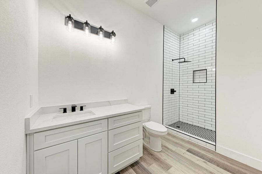 Spacious, unfurnished interior of a new home in , Bertram (Image 31).