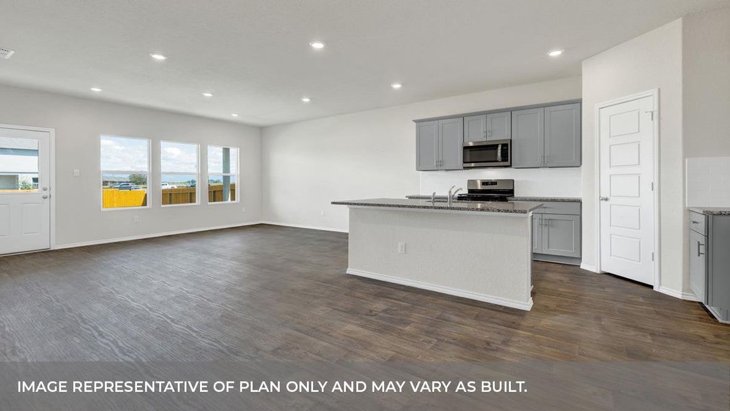 Image 30 of a home in Paramount.