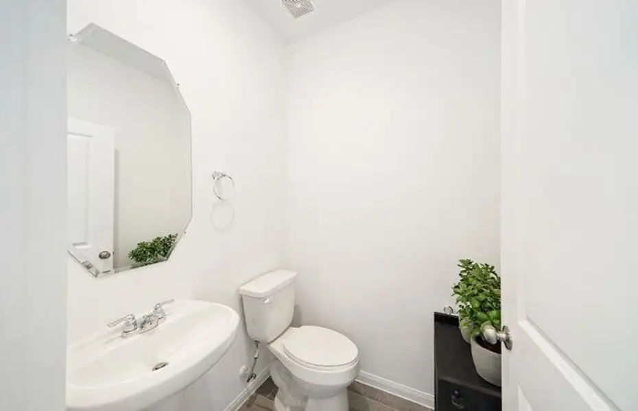 MODEL HOME images may NOT be consistent with the finished product. MODEL HOME images may NOT be consistent with the finished product.
