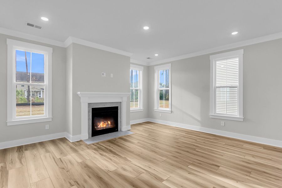 Spacious, unfurnished interior of a new home in , Summerville (Image 33).