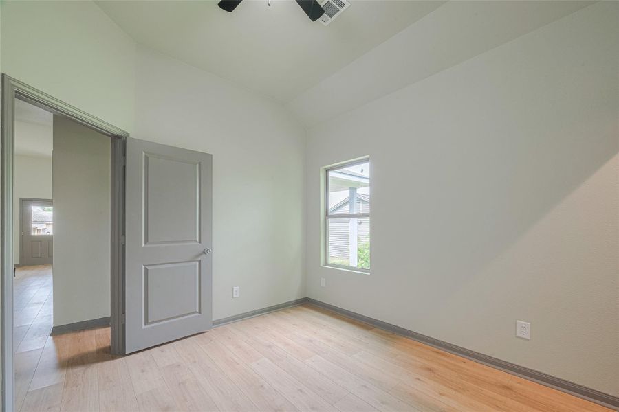 Spacious, unfurnished interior of a new home in , Baytown (Image 27). Spacious, unfurnished interior of a new home in , Baytown (Image 27).