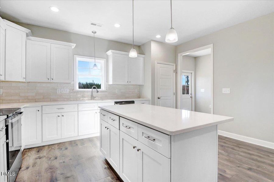 23-1760 Cardianl Dr-23