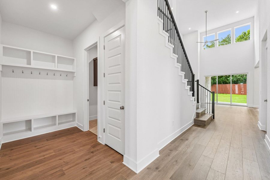 Spacious, unfurnished interior of a new home in Sauls Ranch, Round Rock (Image 32).