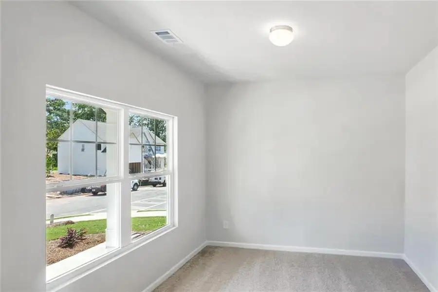 Spacious, unfurnished interior of a new home in Hampton Ridge, Jefferson (Image 20).