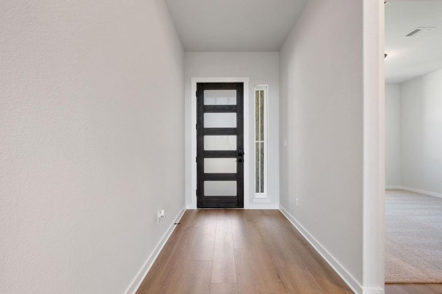 Spacious, unfurnished interior of a new home in Lariat, Liberty Hill (Image 16).