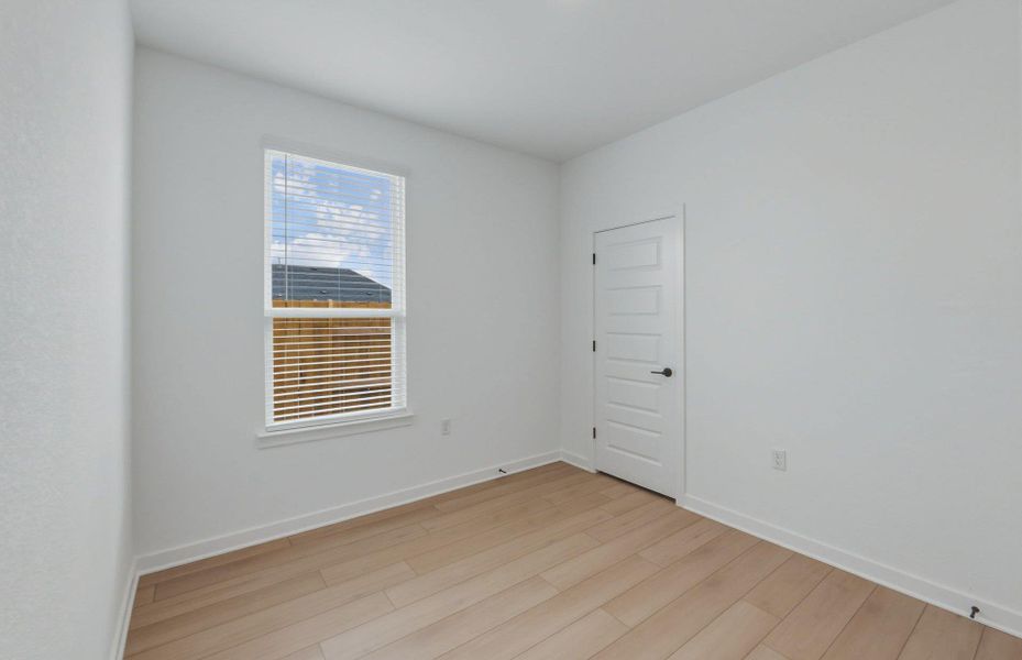 Spacious, unfurnished interior of a new home in Woodside, Georgetown (Image 33).