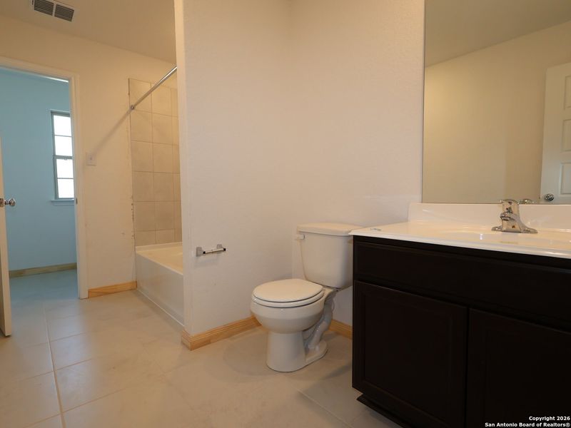 Furnished interior view inside a new home in Park Place, New Braunfels (Image 21).