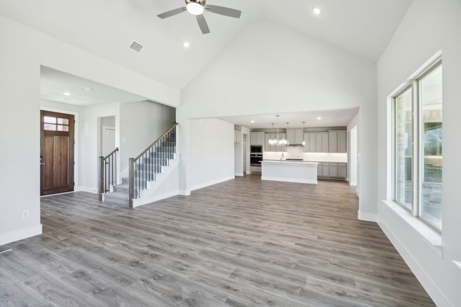 Spacious, unfurnished interior of a new home in Ellis Ranch Estates, Waxahachie (Image 17). Spacious, unfurnished interior of a new home in Ellis Ranch Estates, Waxahachie (Image 17).